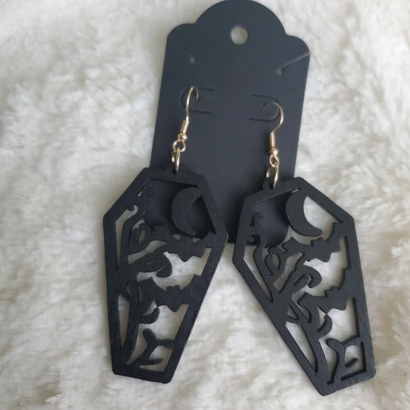 3/$15 New Black Wooden Halloween Bat Forrest Earrings - Picture 3 of 3